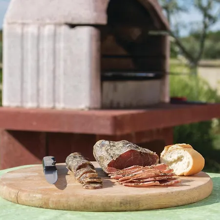 Cozy In Pula With Wifi Semesterbostad