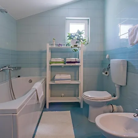 Cozy In Pula With Wifi * 普拉