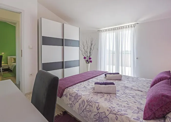 Holiday home Cozy Home In Pula With Wifi