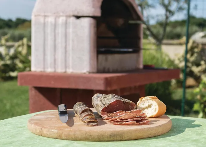 Cozy Home In Pula With Wifi Holiday home