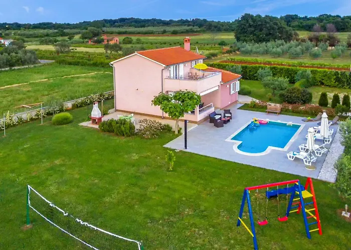 Cozy Home In Pula With Wifi *